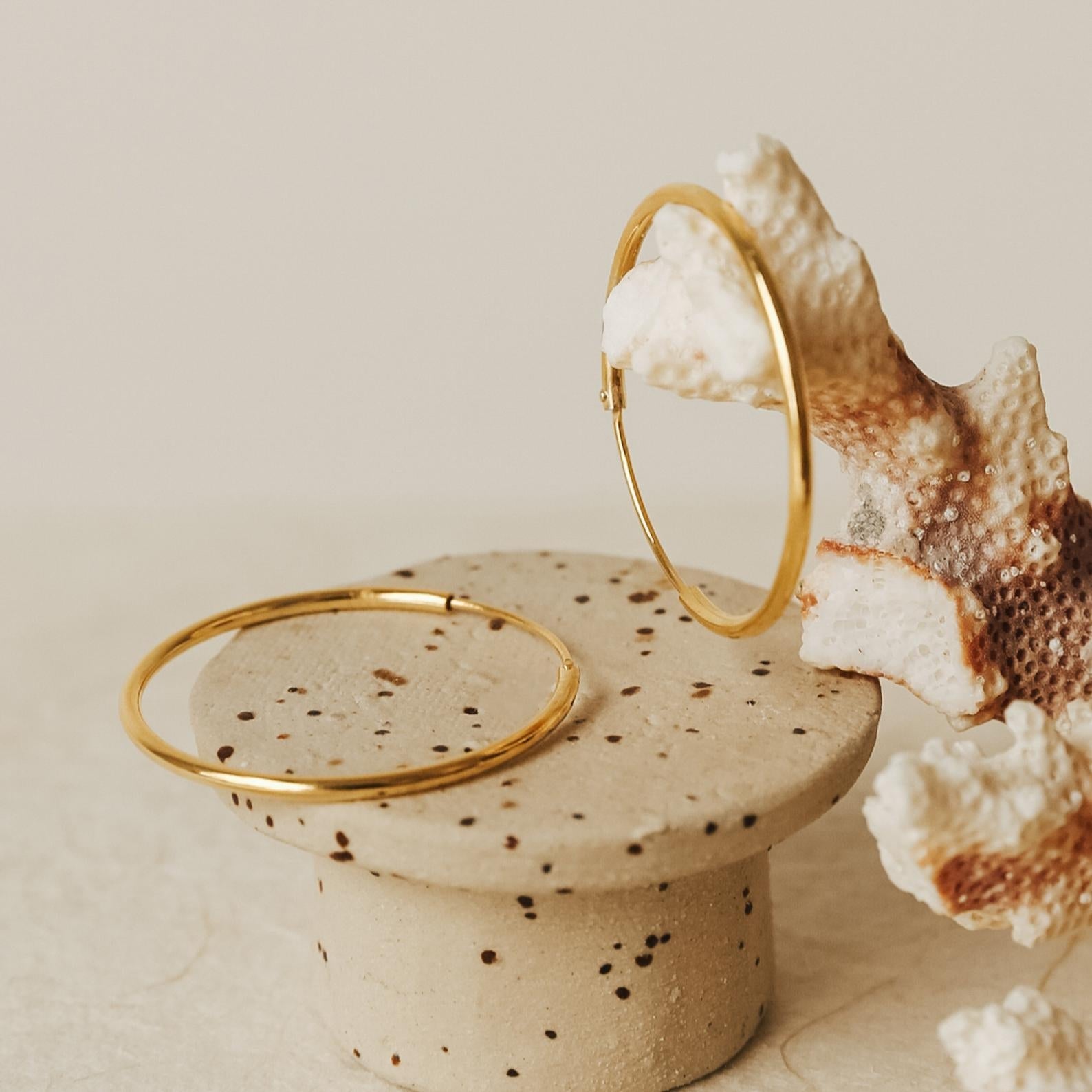 Large _Thin_Hoops_Gold_plated